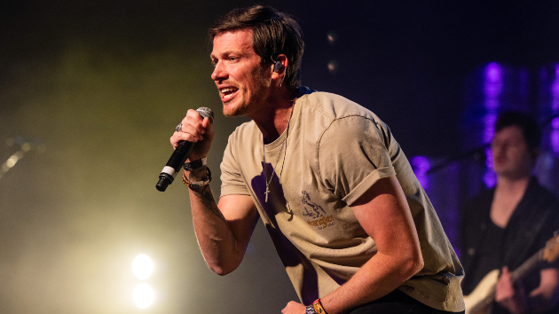 The 'big,' 'insane' crowd during George Birge's surprise Stagecoach debut